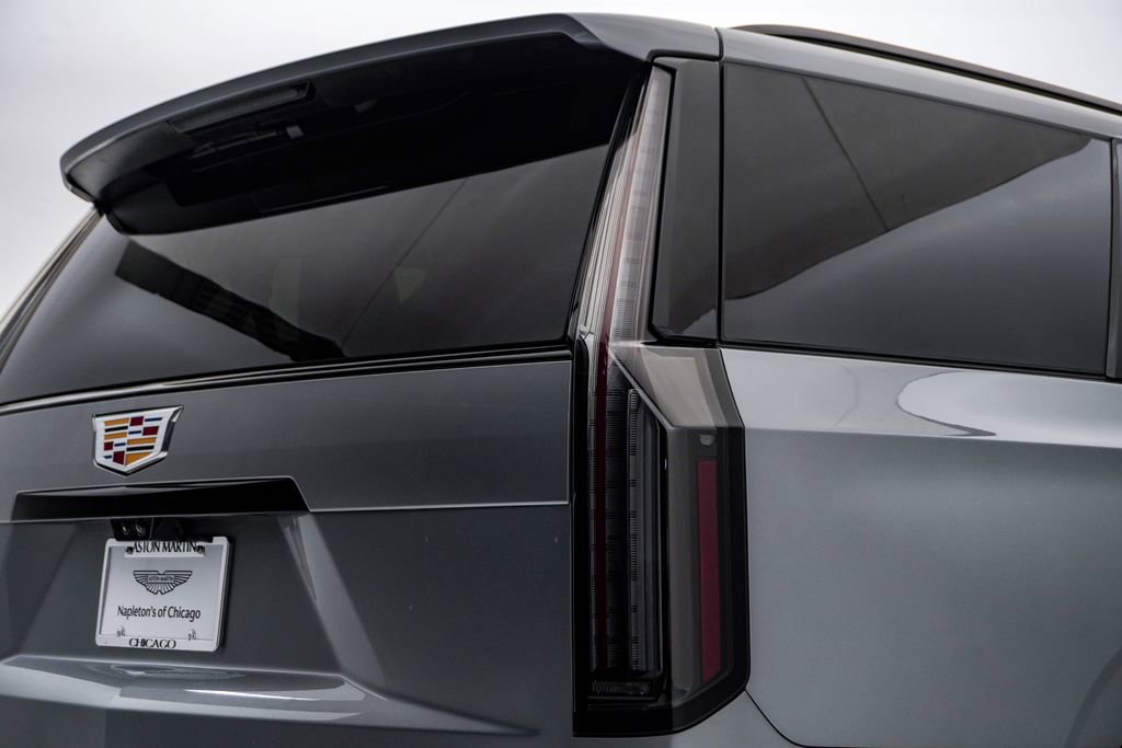 Used 2025 Cadillac Escalade Sport Platinum image 14