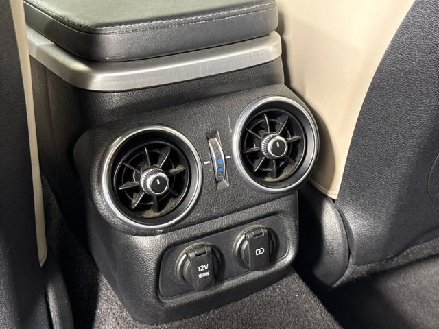 Used 2018 Kia Stinger GT2 AWD/4WD image 31
