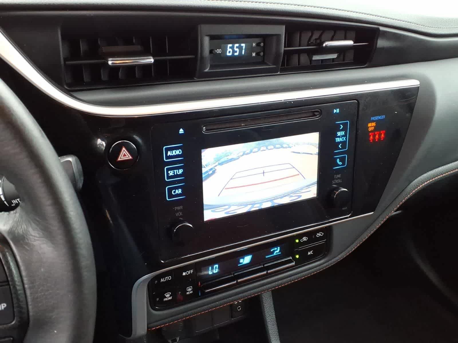 Used 2018 Toyota Corolla SE FWD image 22