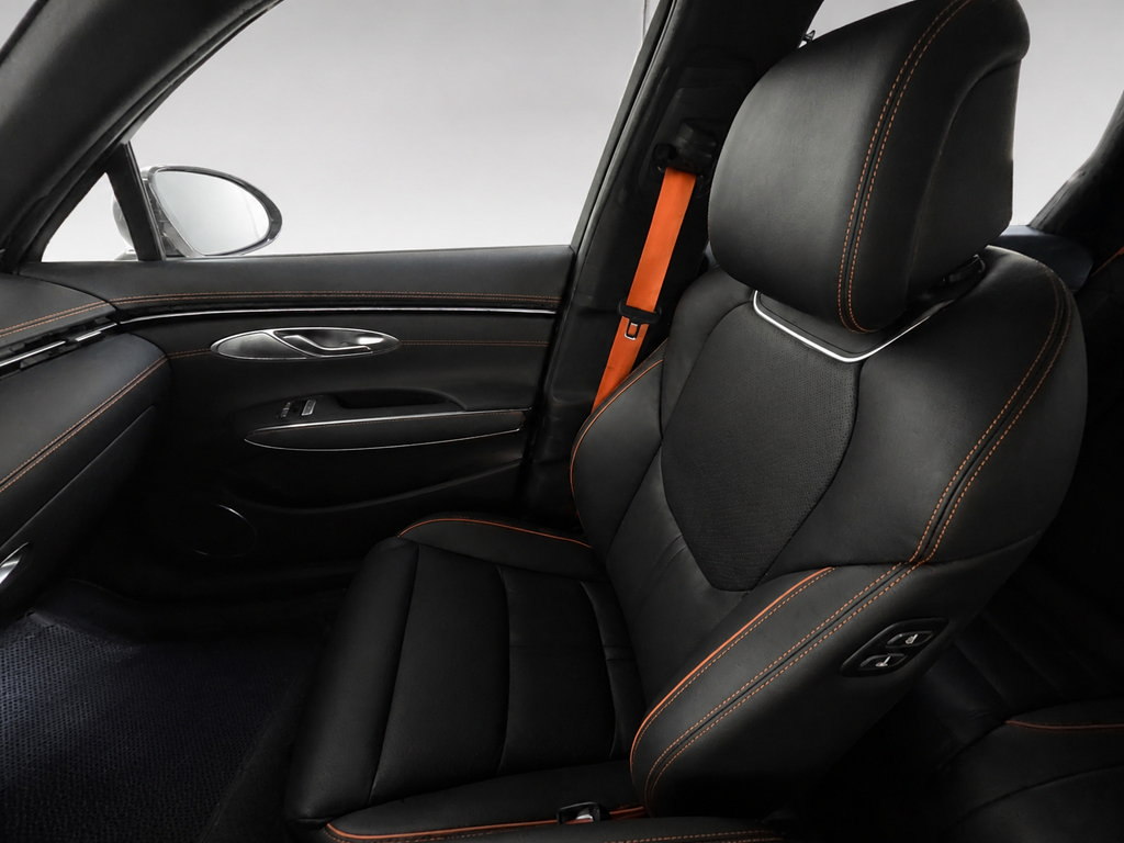New 2026 Genesis GV70 3.5T Sport Advanced AWD/4WD image 12