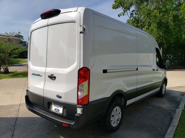 New 2023 Ford E-Transit Medium Roof image 14