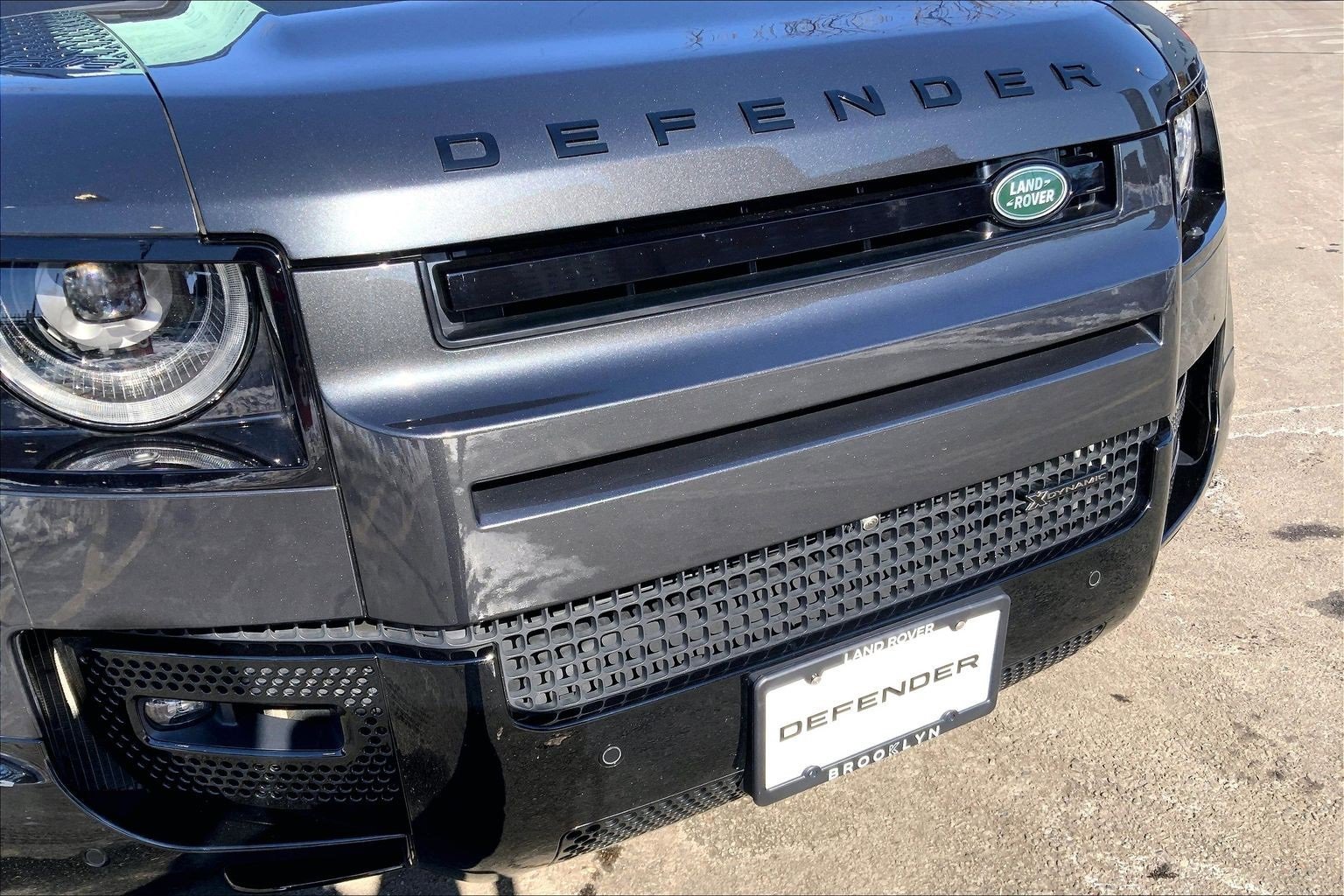 Used 2022 Land Rover Defender 110 X-Dynamic SE image 30