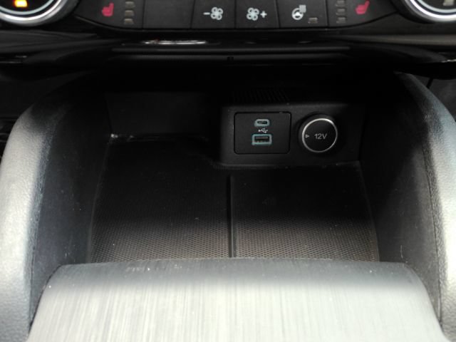 Used 2021 Ford Escape SE w/ SE Sport Appearance Package FWD image 43