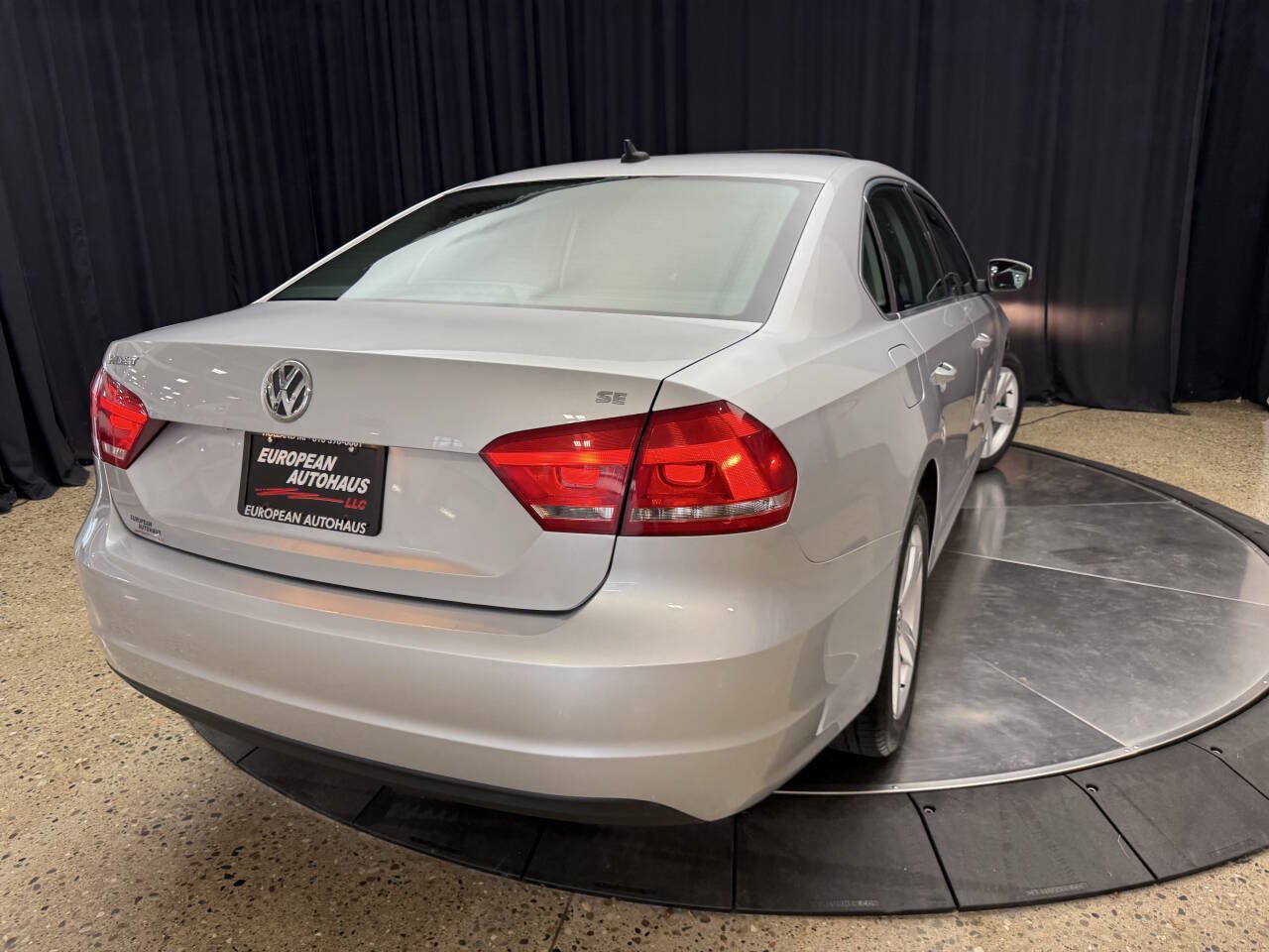 Used 2013 Volkswagen Passat 2.5 SE FWD image 9