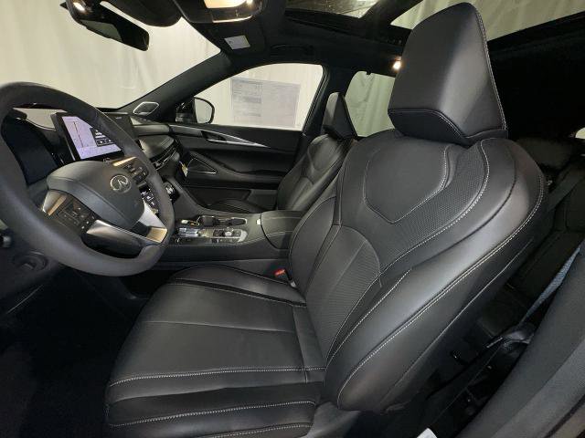 Certified 2025 INFINITI QX60 Luxe w/ Black Edition image 3