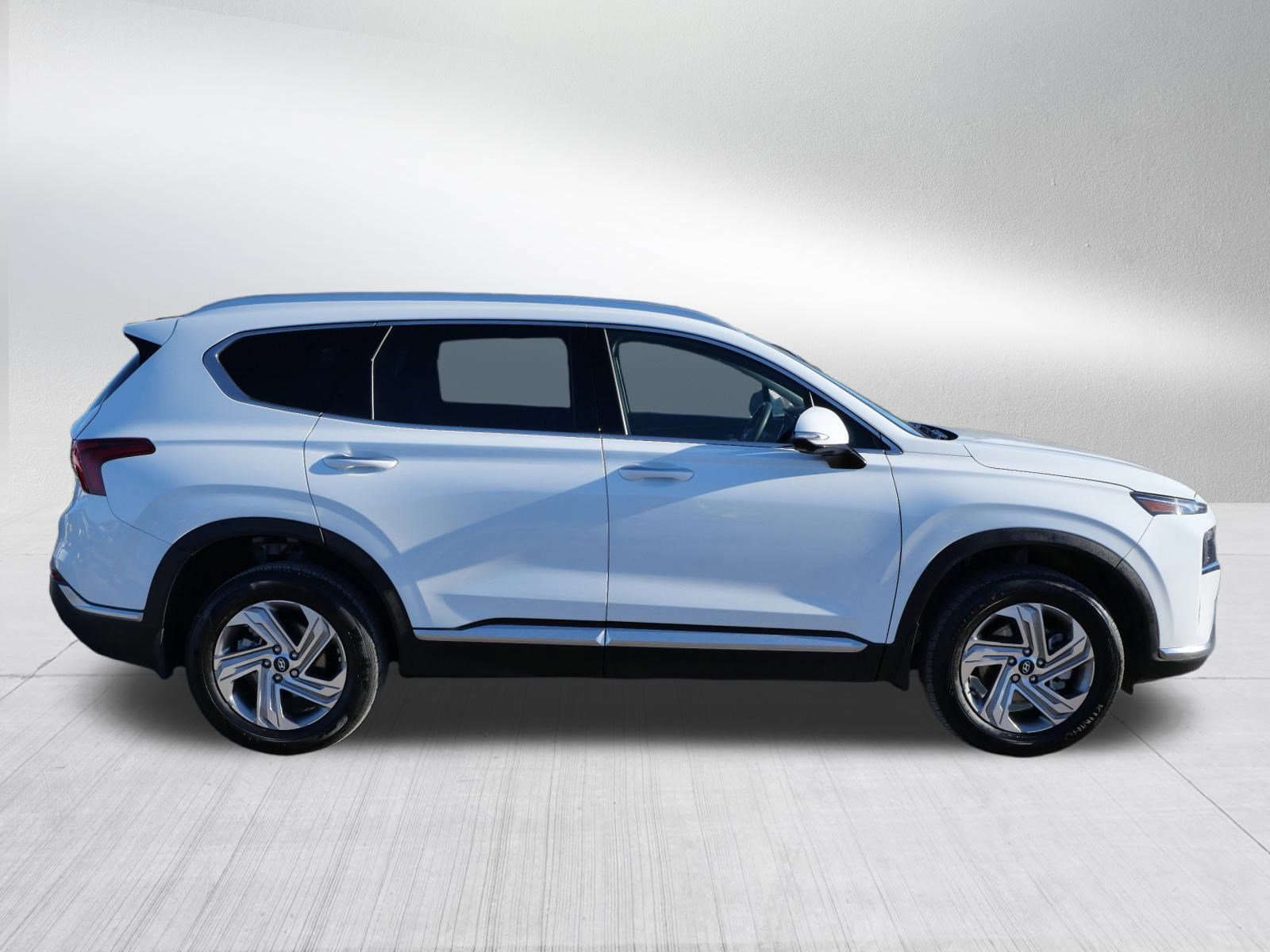 Certified 2023 Hyundai Santa Fe SEL w/ Premium Package image 8