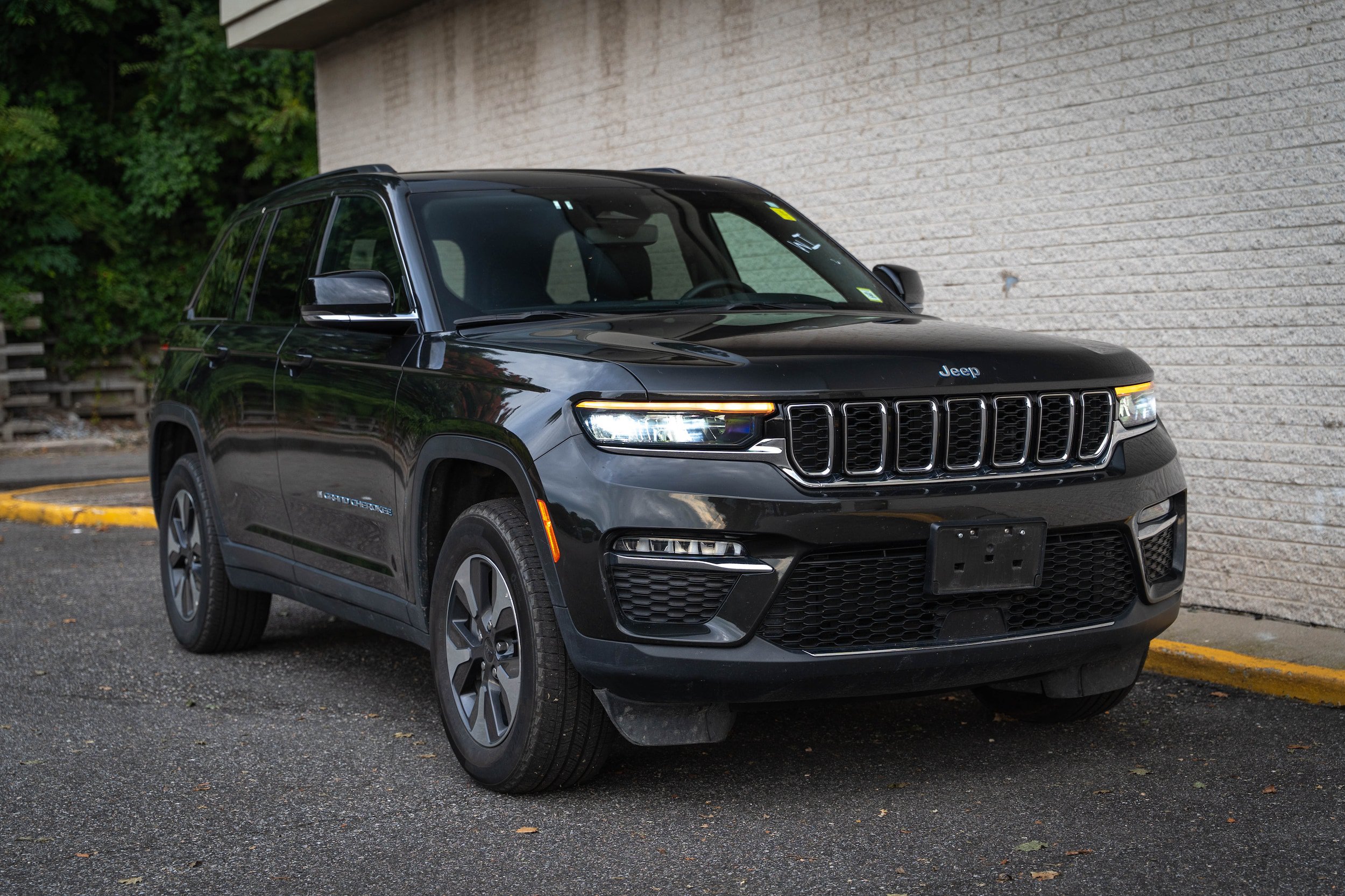 Used 2024 Jeep Grand Cherokee Limited 4xe AWD/4WD image 9