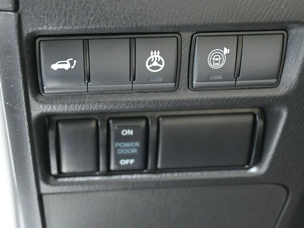 Used 2024 Nissan Armada Platinum w/ Captain's Chairs Package image 6