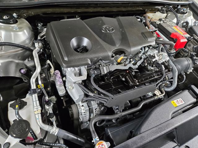 Used 2022 Toyota Camry SE w/ Carpet Mat Package (TMS) FWD image 25