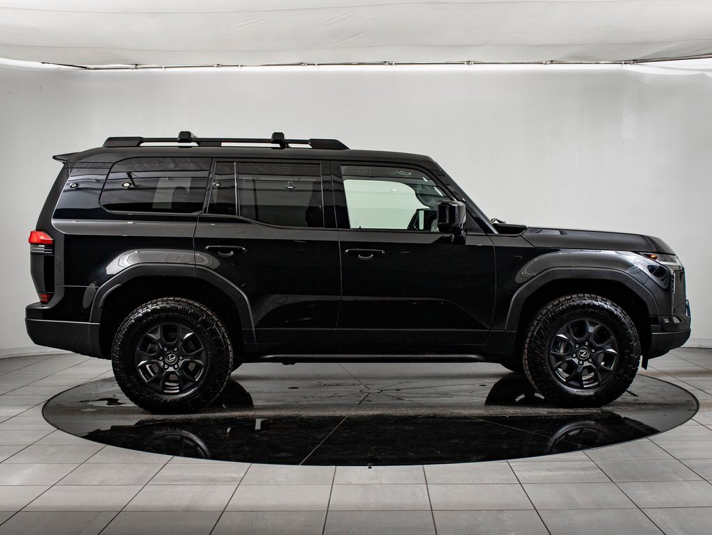 Used 2024 Lexus GX 550 image 11