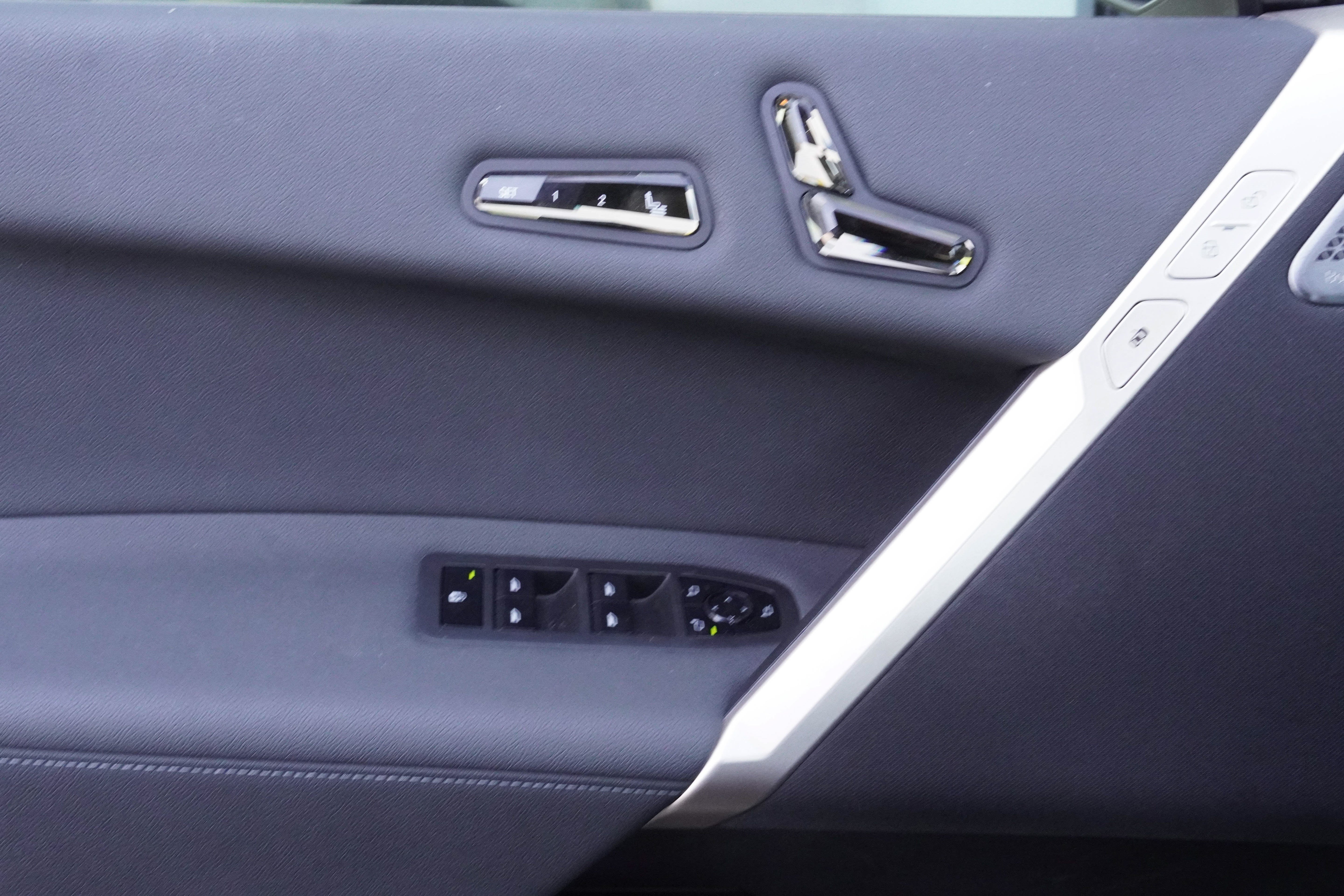 Certified 2024 BMW iX M60 AWD/4WD image 12
