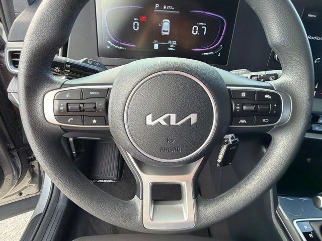 Used 2025 Kia Sportage LX FWD image 26