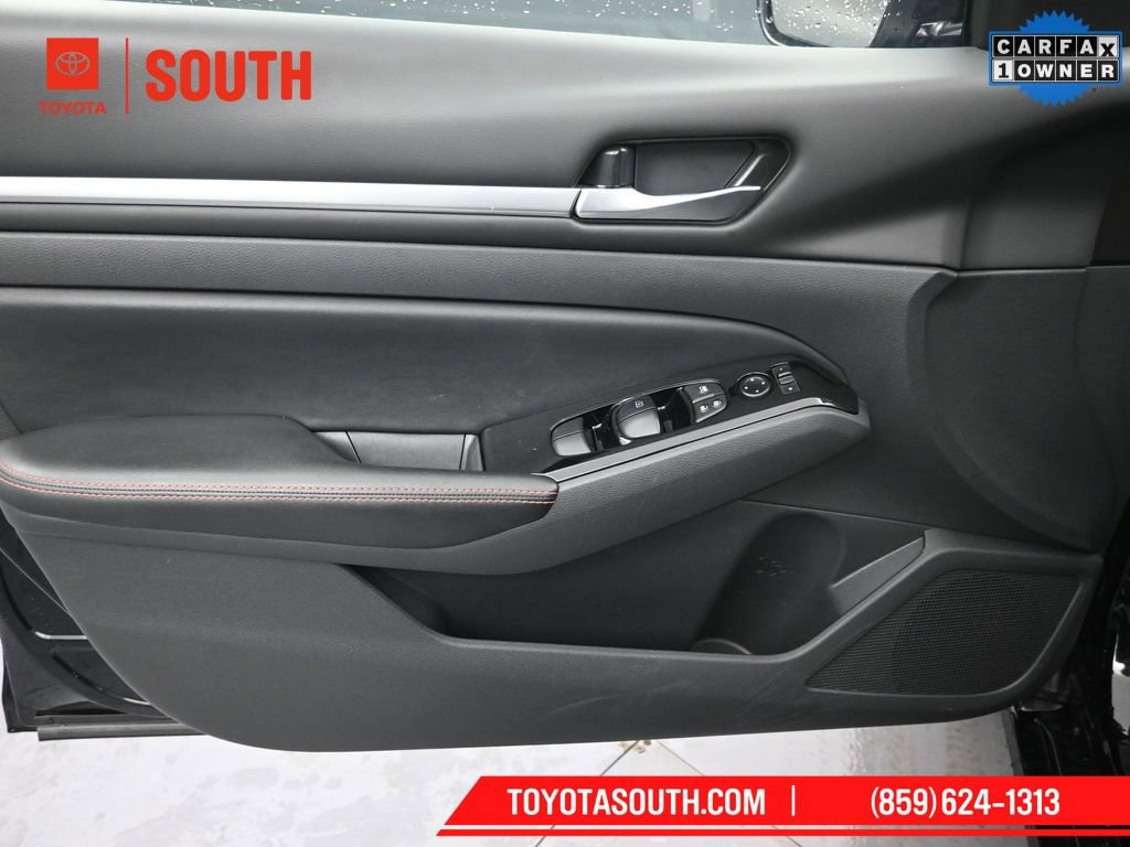 Used 2024 Nissan Altima 2.5 SR image 20