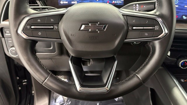 Used 2025 Chevrolet Suburban Z71 AWD/4WD image 41