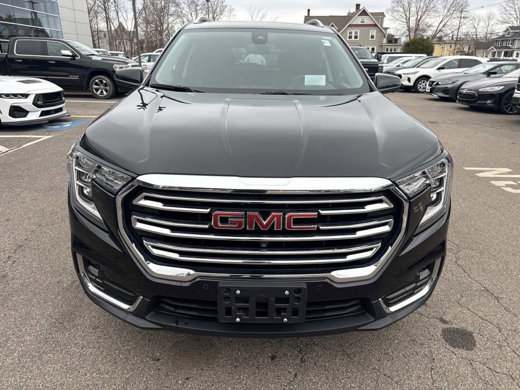 Used 2024 GMC Terrain SLT w/ Infotainment Package II image 12