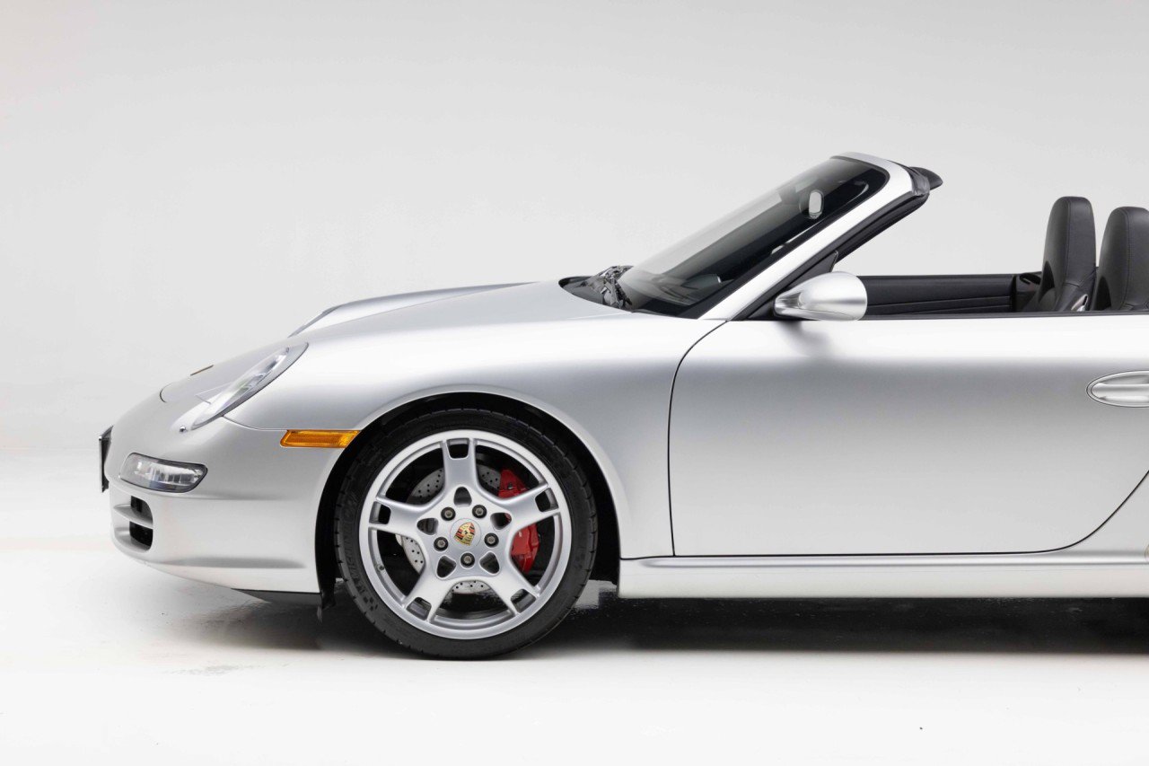 Used 2006 Porsche 911 Carrera S RWD image 33