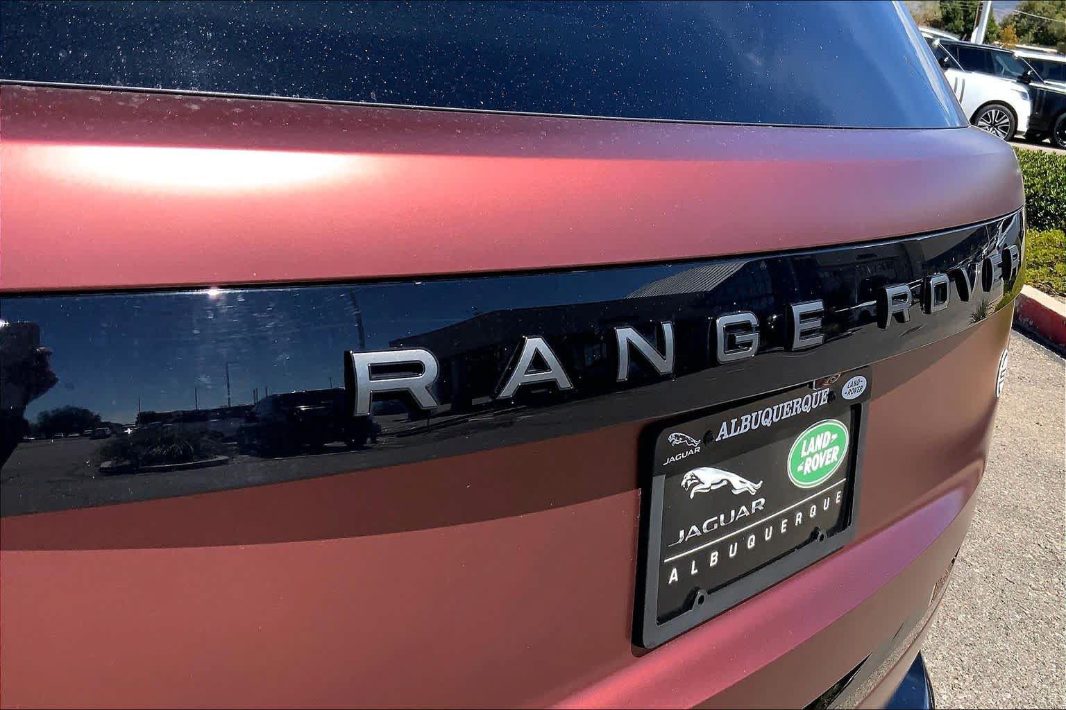 Used 2024 Land Rover Range Rover SV AWD/4WD image 30