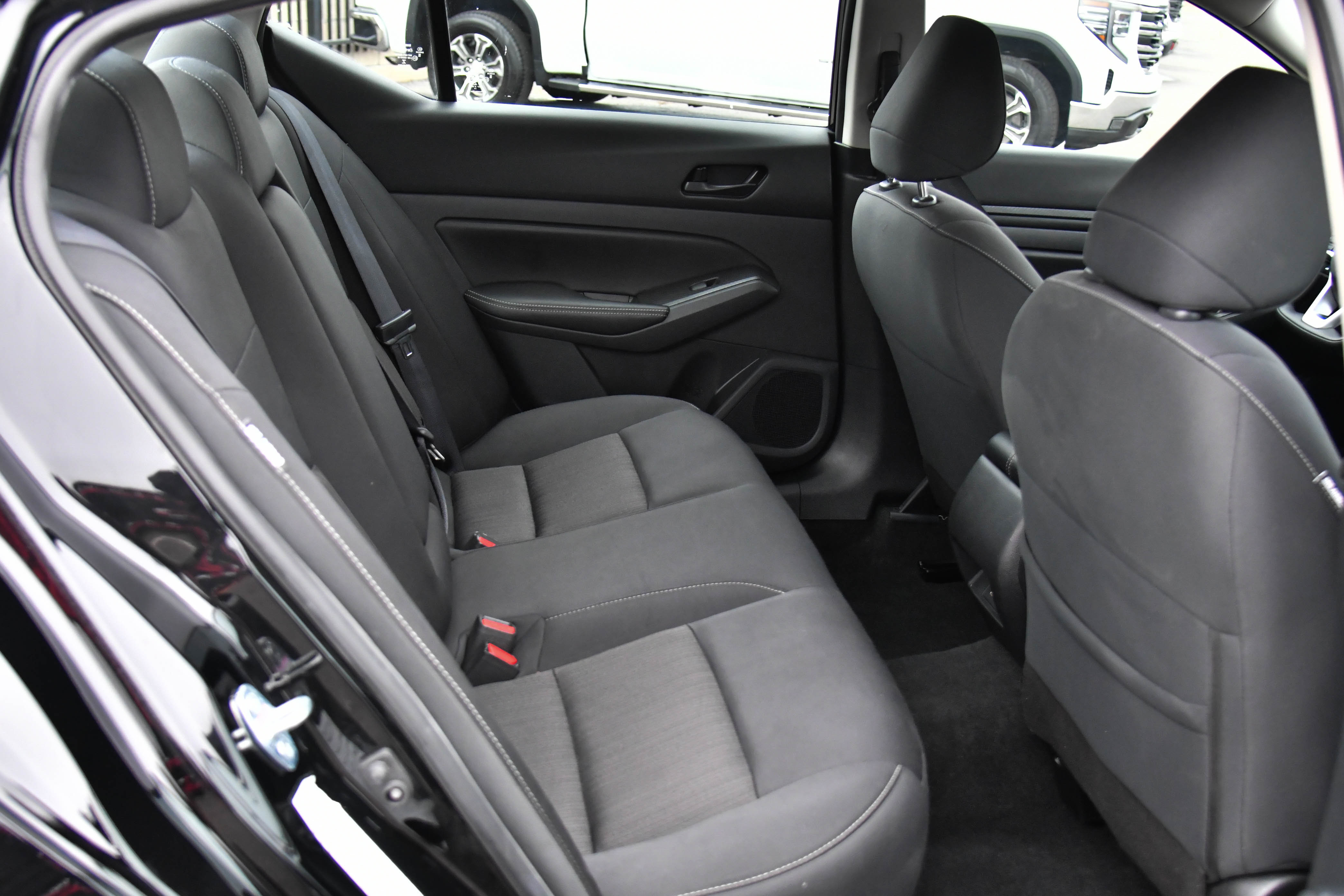 Used 2024 Nissan Altima 2.5 SV image 37