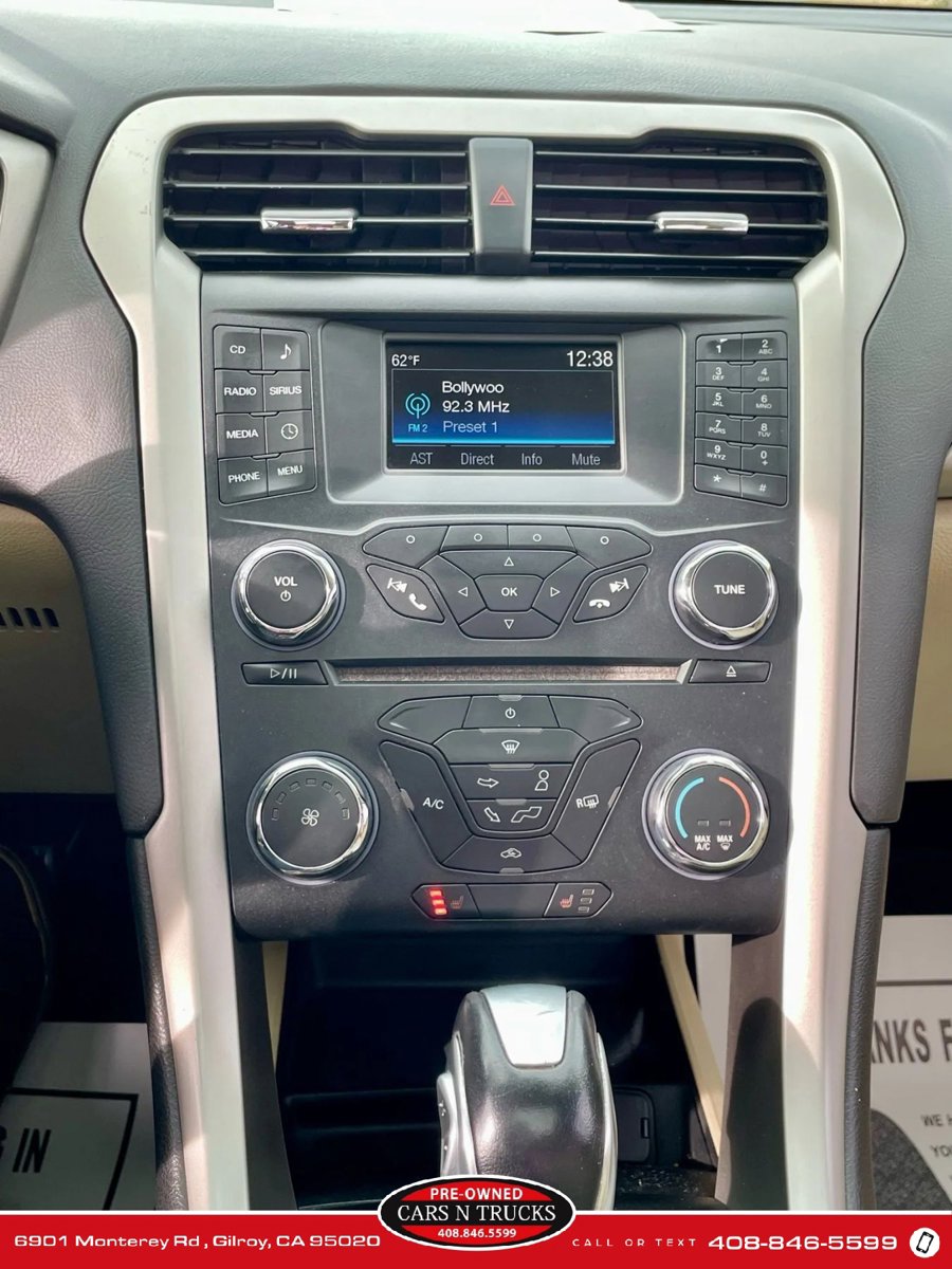 Used 2014 Ford Fusion SE w/ Equipment Group 202A image 16