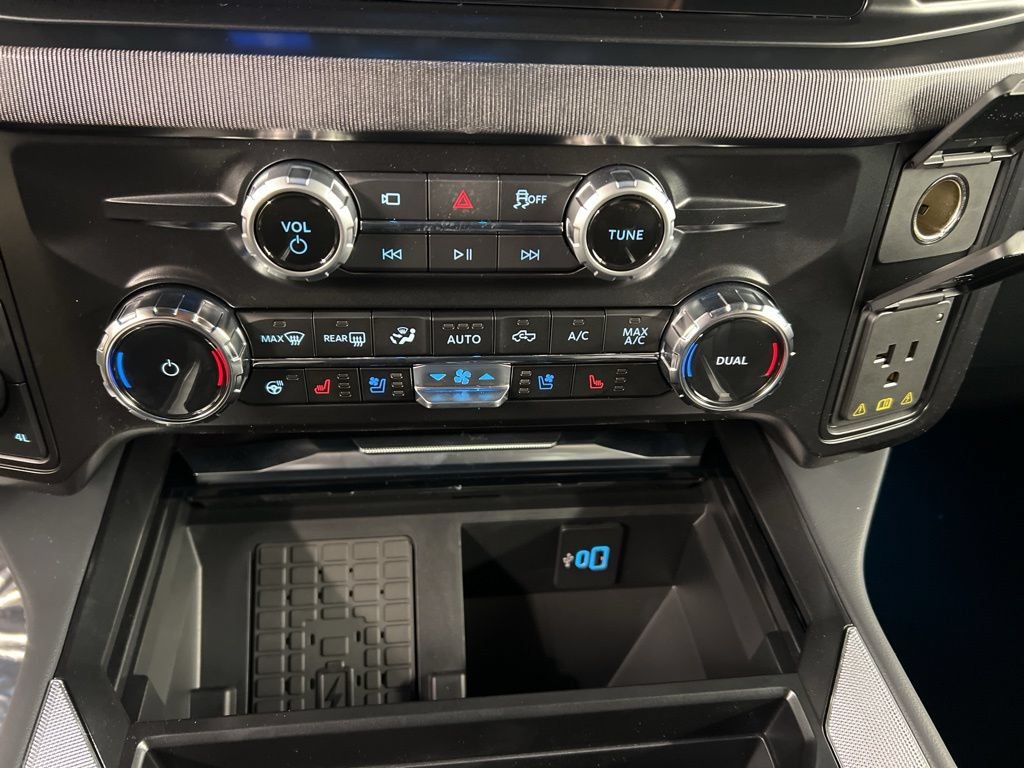 New 2026 Ford F250 Platinum w/ Tremor Off-Road Package AWD/4WD image 13