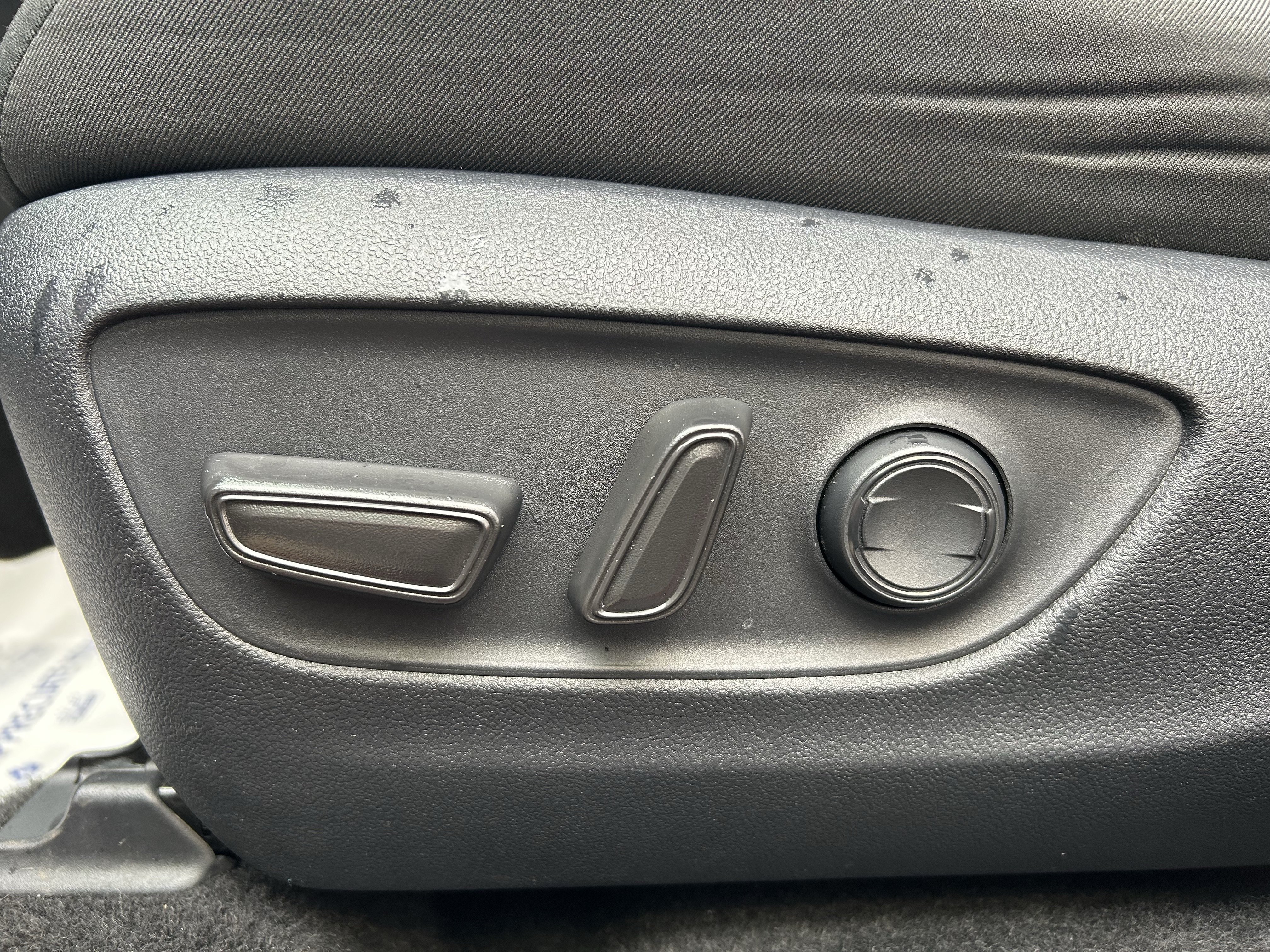 Certified 2025 Toyota RAV4 XLE AWD/4WD image 14