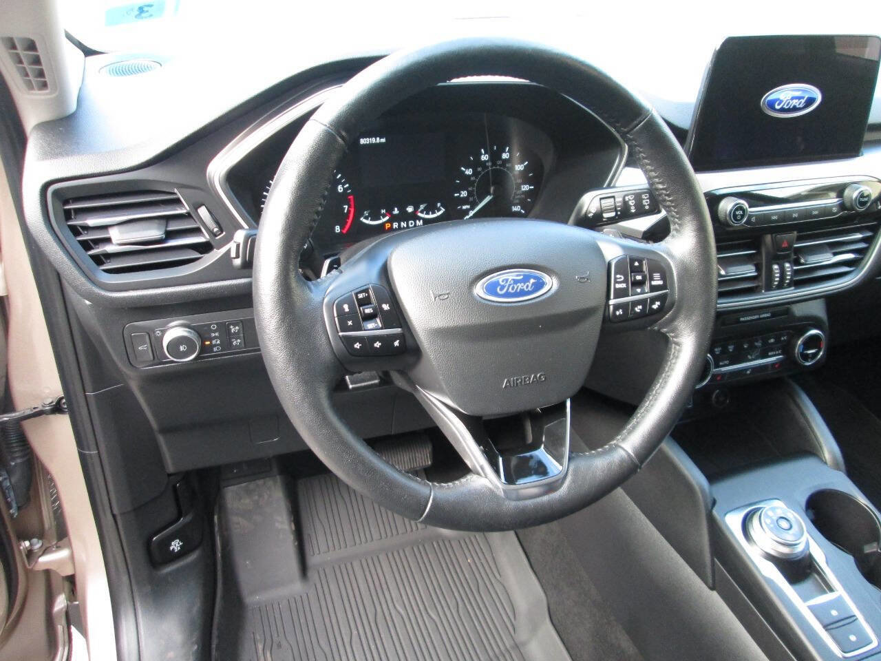 Used 2020 Ford Escape SEL image 12