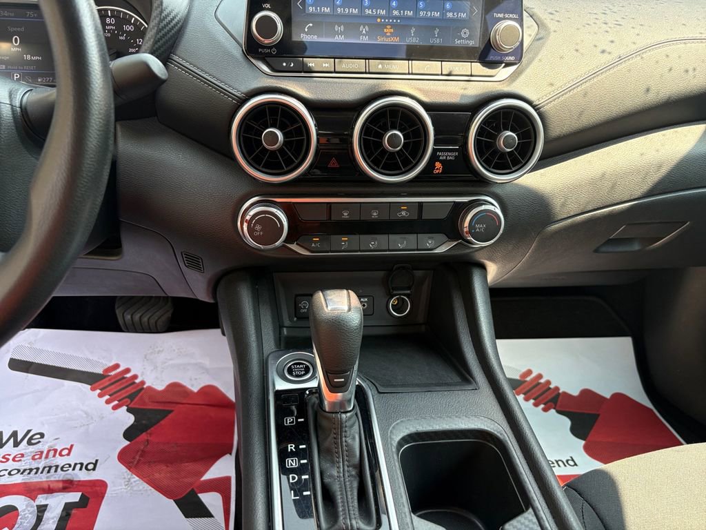 Used 2024 Nissan Sentra SV image 21