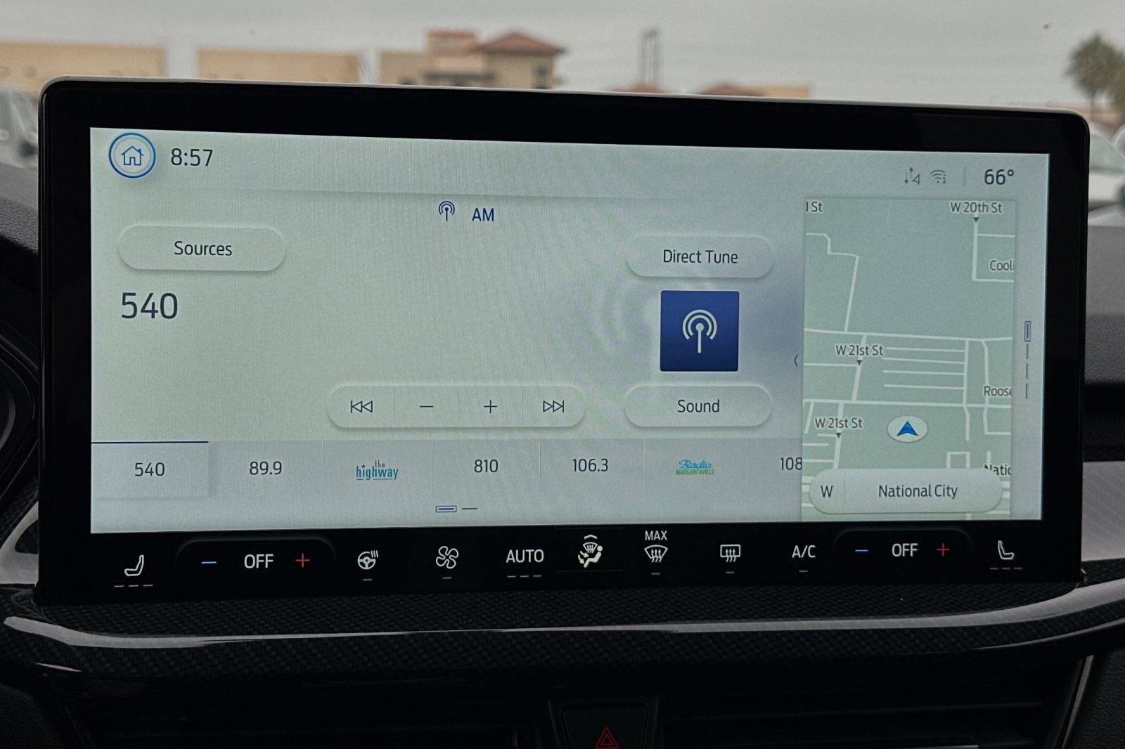 New 2024 Ford Escape ST-Line Elite w/ Premium Technology Package AWD/4WD image 15
