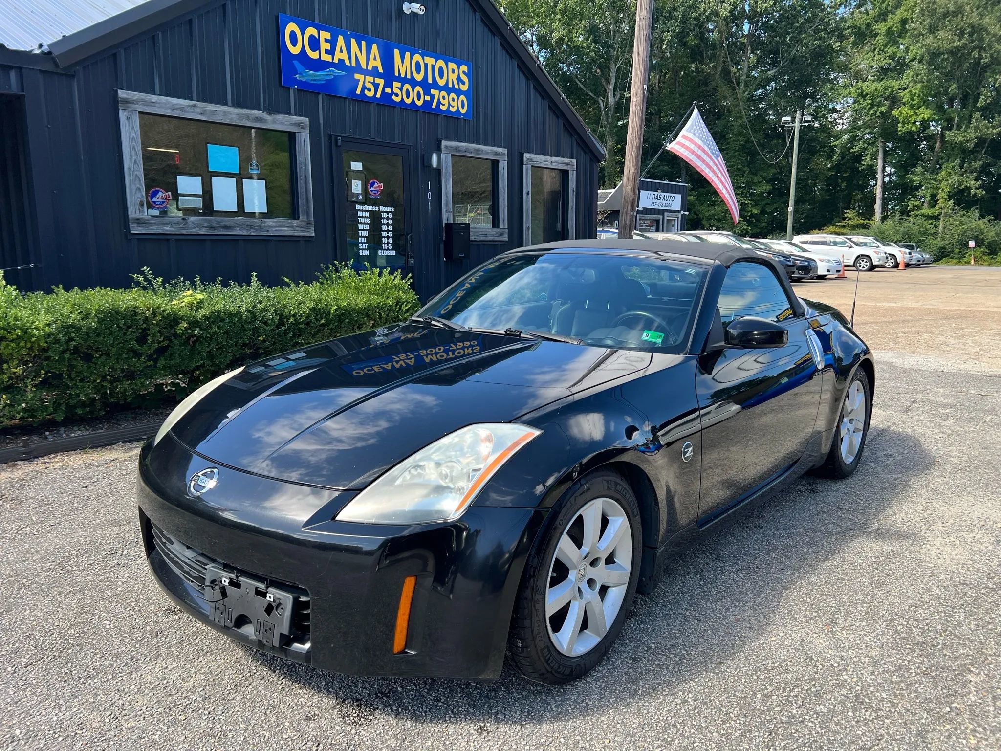 Used 2005 Nissan 350Z Touring image 1