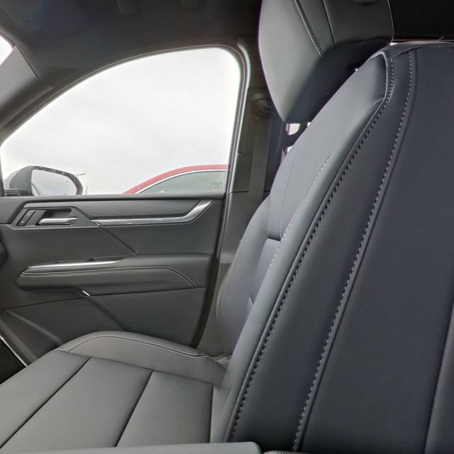 New 2026 GMC Acadia Elevation w/ Black Edition FWD image 33