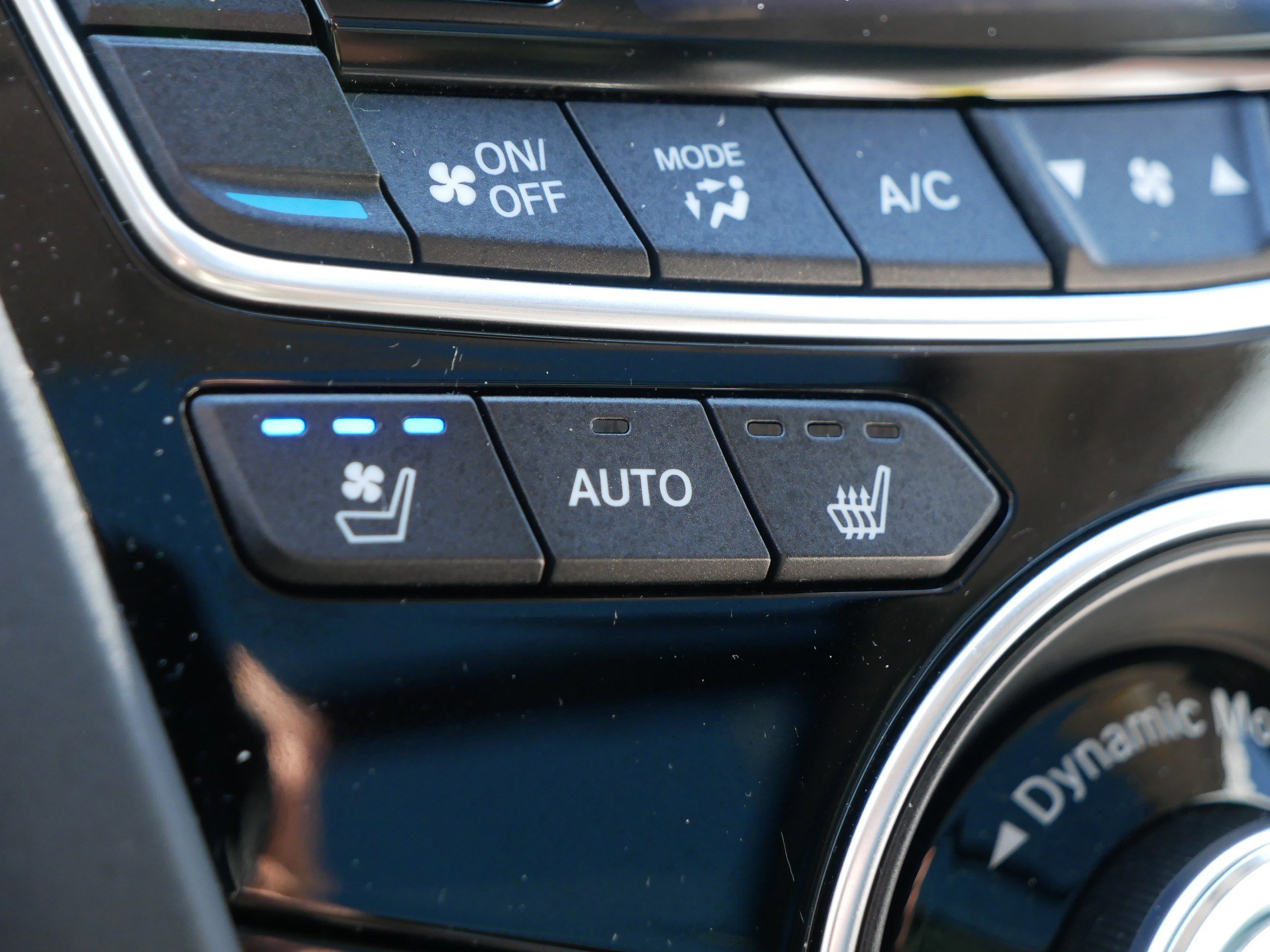 Used 2025 Acura RDX SH-AWD w/ Advance Package image 28