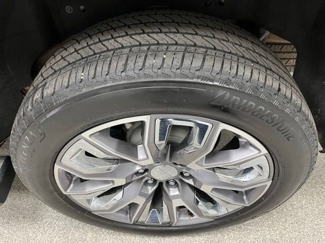 Used 2020 GMC Yukon SLT AWD/4WD image 13