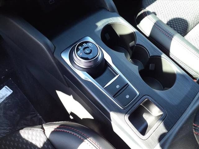 New 2024 Ford Escape ST-Line w/ Tech Pack #1 FWD image 14
