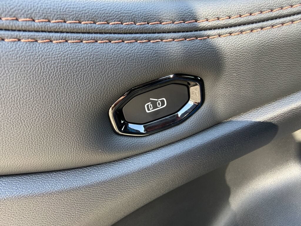 New 2026 Jeep Cherokee Limited AWD/4WD image 19