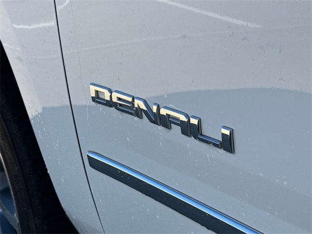 Used 2016 GMC Yukon XL Denali w/ Open Road Package image 12