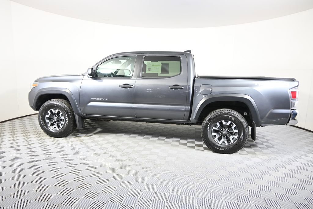 Used 2023 Toyota Tacoma TRD Off-Road AWD/4WD image 3