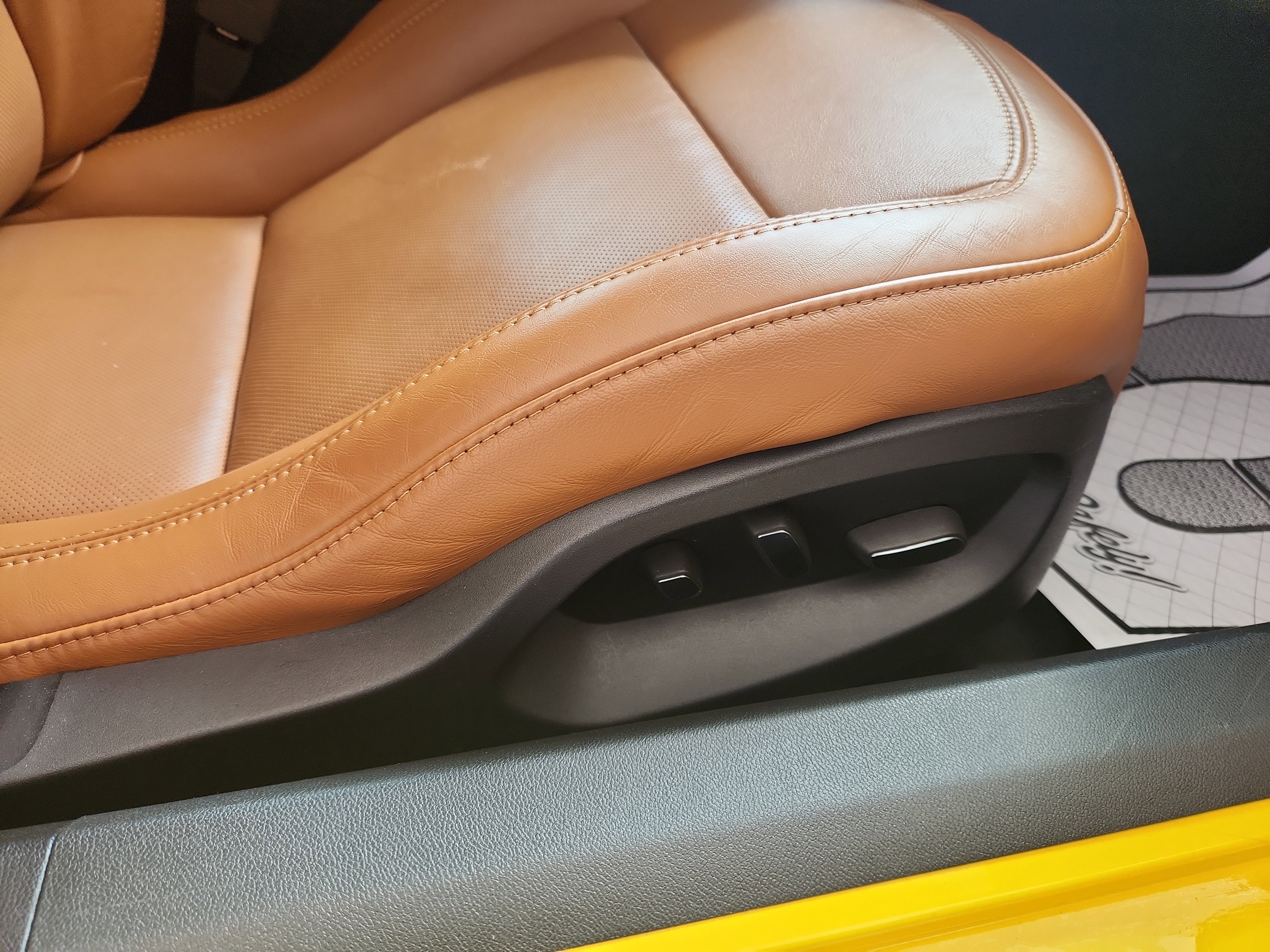 Used 2014 Chevrolet Corvette Stingray Coupe w/ 3LT Preferred Equipment Group image 31