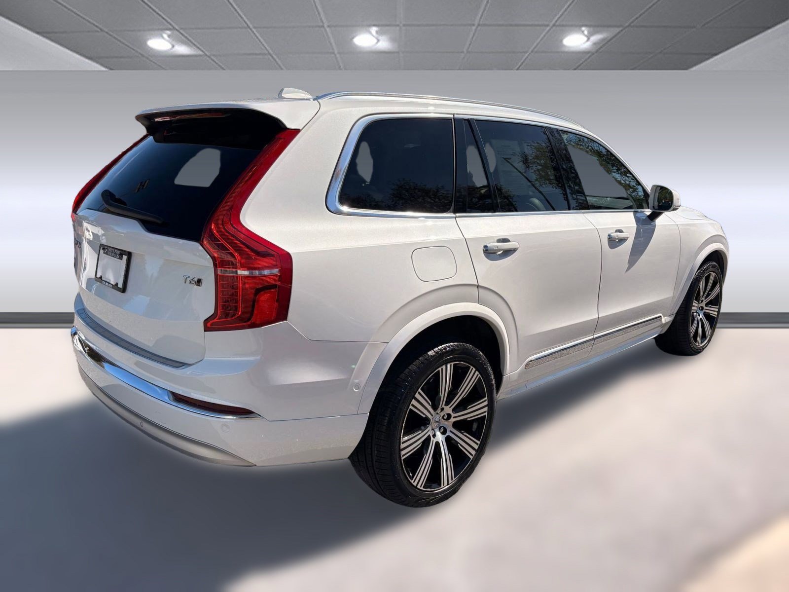 Certified 2022 Volvo XC90 T6 Inscription w/ Advanced Package image 9