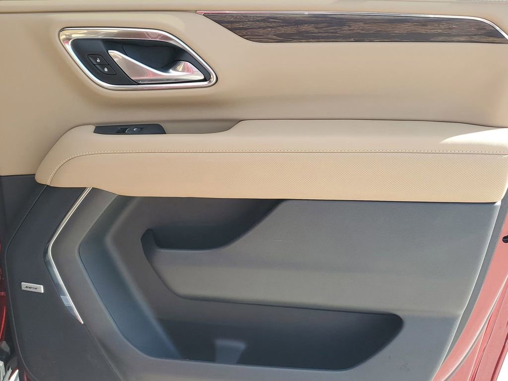 Used 2024 Chevrolet Suburban Premier image 46