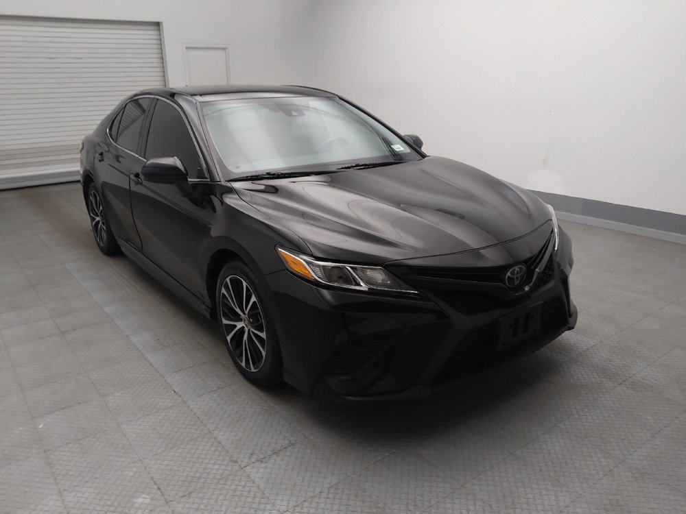 Used 2020 Toyota Camry SE image 13