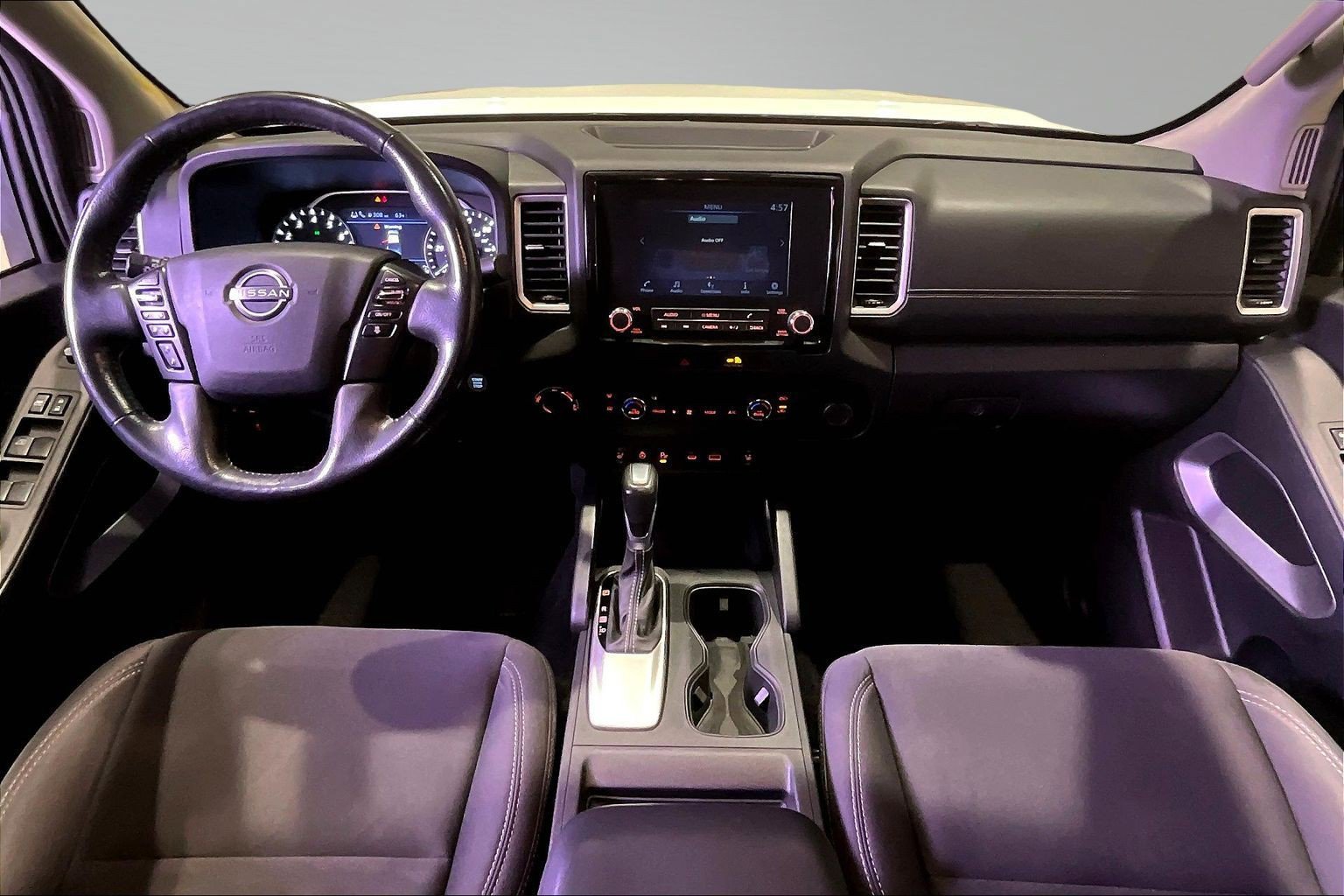 Used 2022 Nissan Frontier SV AWD/4WD image 8