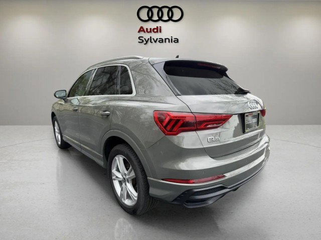 Certified 2021 Audi Q3 2.0T Premium w/ Convenience Package AWD/4WD image 5