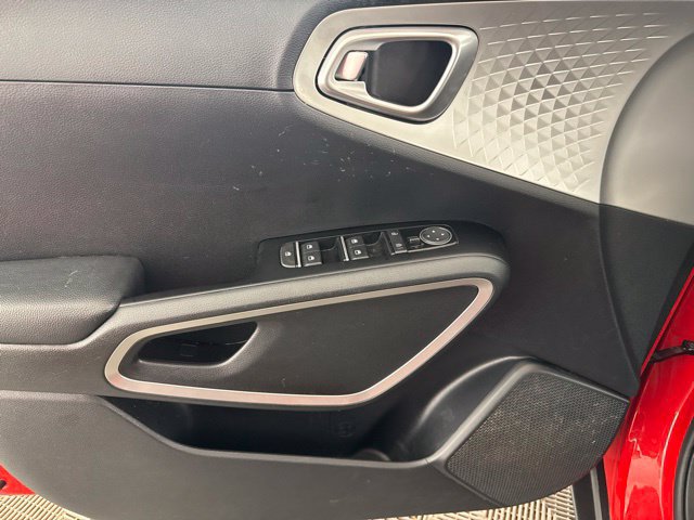 Used 2022 Kia Soul LX w/ Technology Package FWD image 21