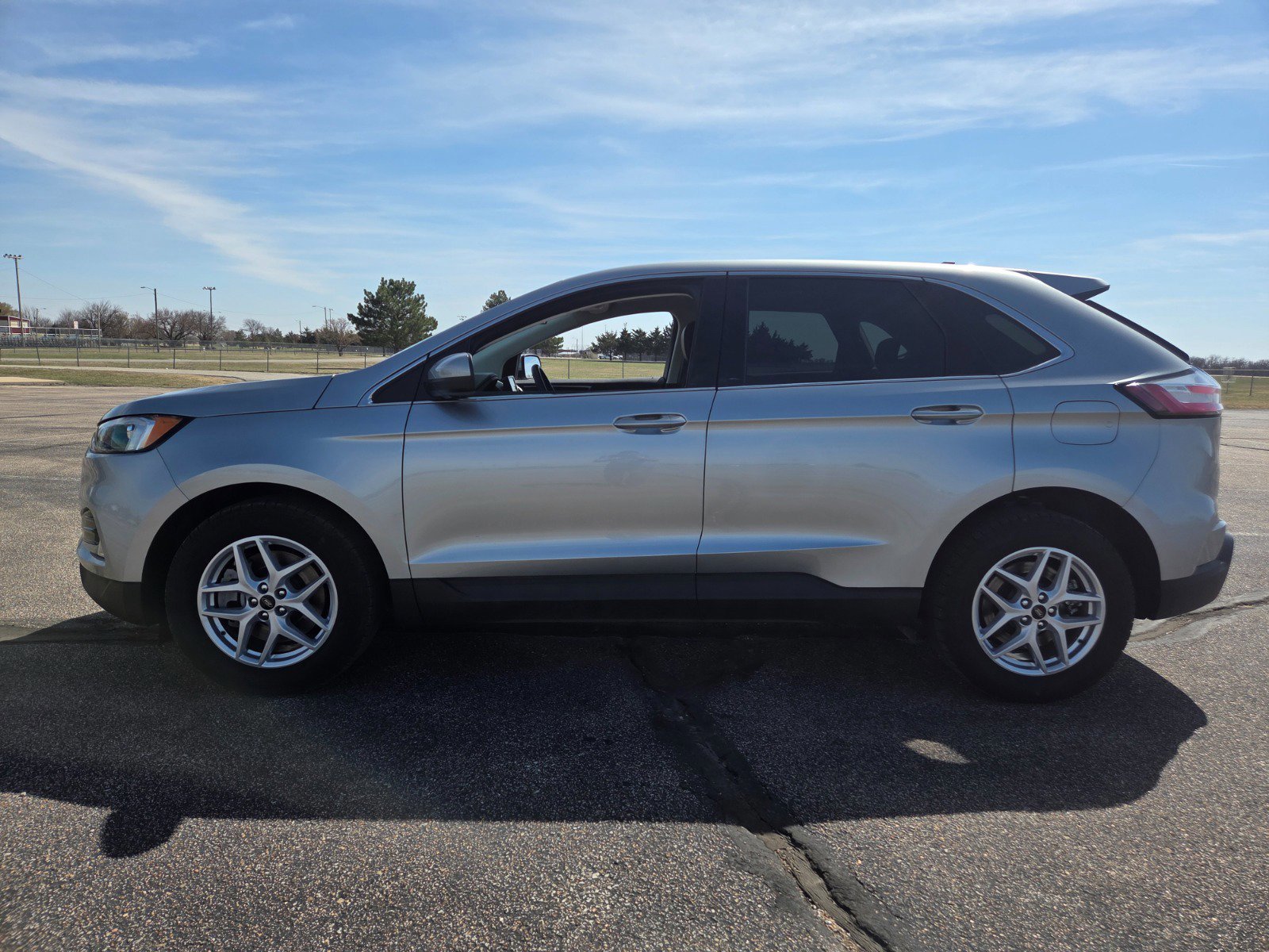 Certified 2024 Ford Edge SEL w/ Convenience Package image 6