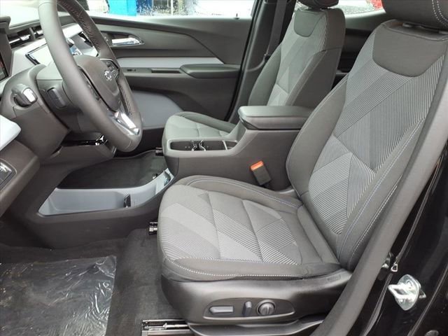 New 2027 Chevrolet Bolt LT w/ Comfort Package image 6