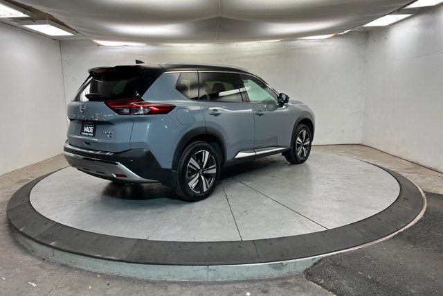 Used 2023 Nissan Rogue Platinum image 5