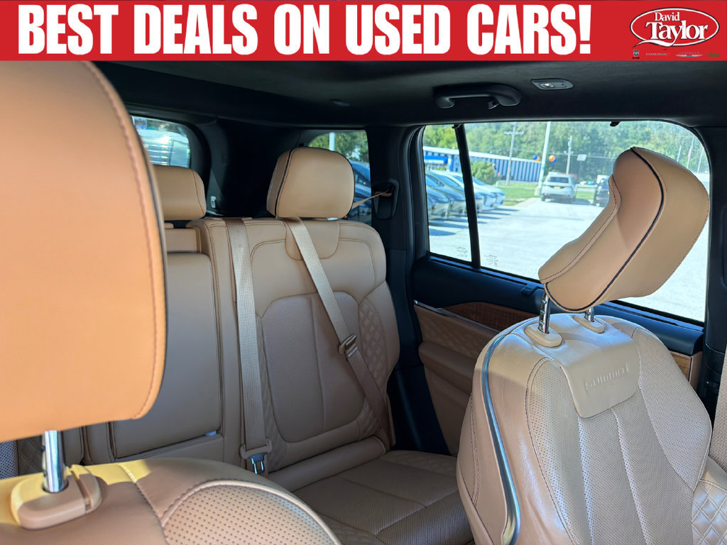 Used 2022 Jeep Grand Cherokee Summit AWD/4WD image 37