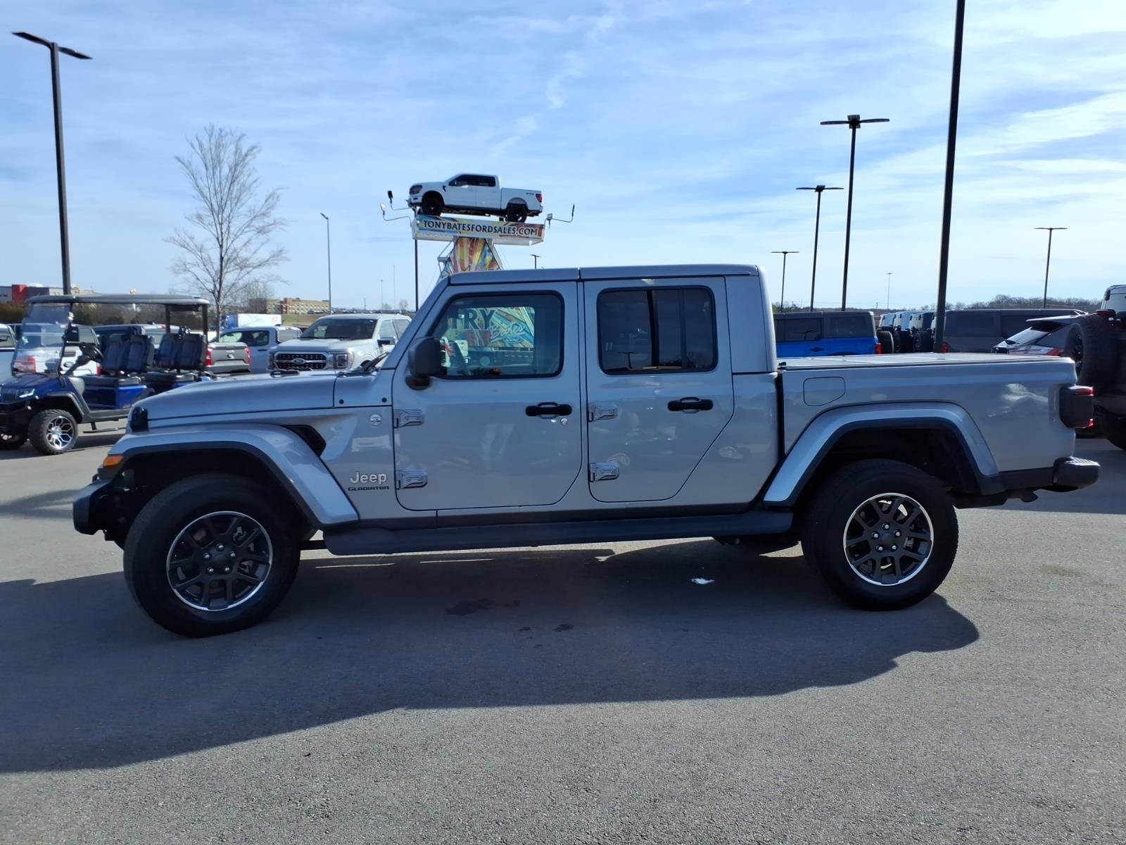 Used 2020 Jeep Gladiator Overland image 6