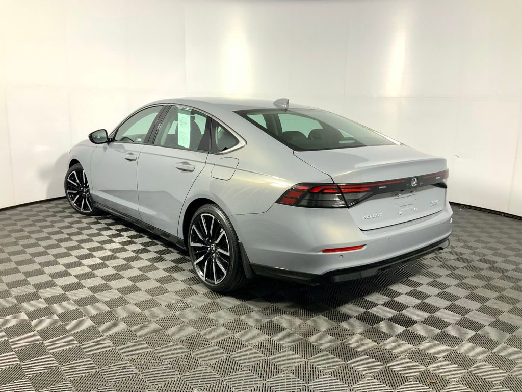 Used 2025 Honda Accord Touring image 13