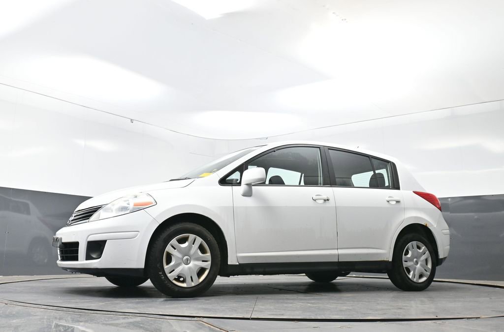Used 2011 Nissan Versa 1.8 S FWD image 26
